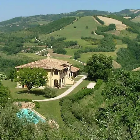Noce, Mandorlo, Nespolo, Mora, Fragola Appartement Valfabbrica