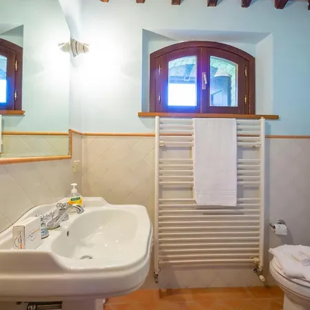 Noce, Mandorlo, Nespolo, Mora, Fragola Appartement